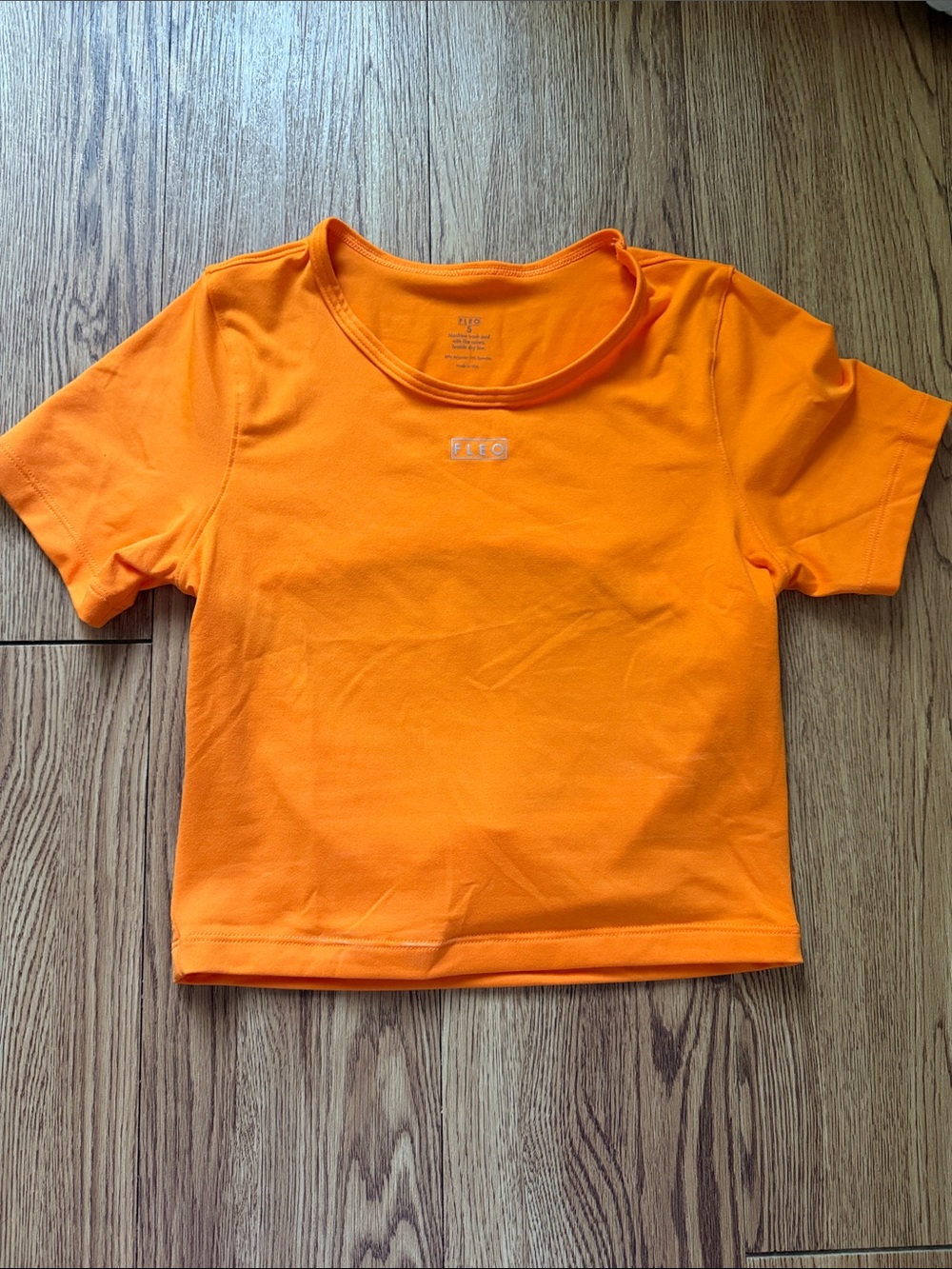 Fleo Bright Orange Short Sleeve Crop Top